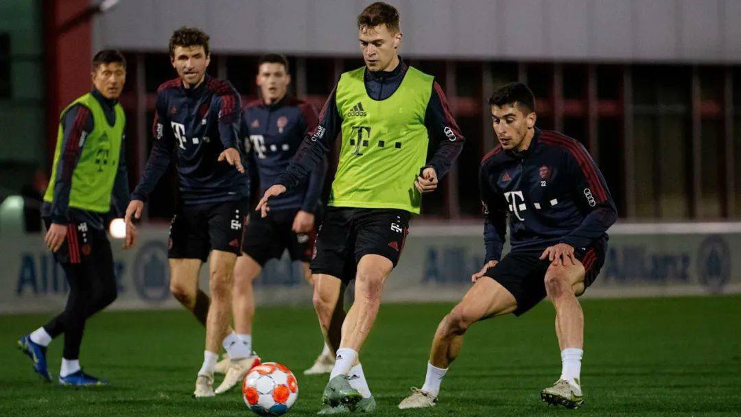 包含门兴格拉德巴赫发布备战花絮,国际比赛日更衣室发声,NBA总决赛任务艰巨,轮换策略成焦点的词条 包含门兴格拉德巴赫发布备战花絮,国际比赛日更衣室发声,NBA总决赛任务艰巨,轮换策略成焦点的词条